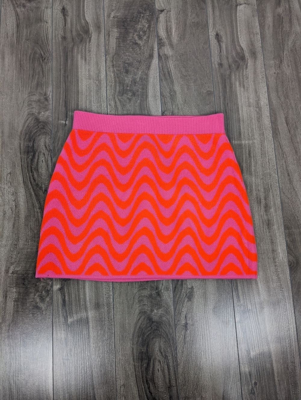 H&M Divided Women's Mini Skirt Size XS Neon Orange Pink Knit